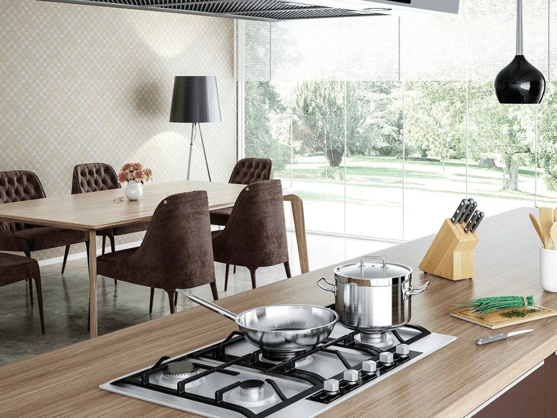 Coifa de ilha Cuisinart sobre cooktop em cozinha integrada