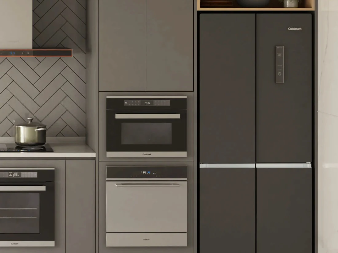Refrigerador multi door Cuisinart preto em cozinha planejada